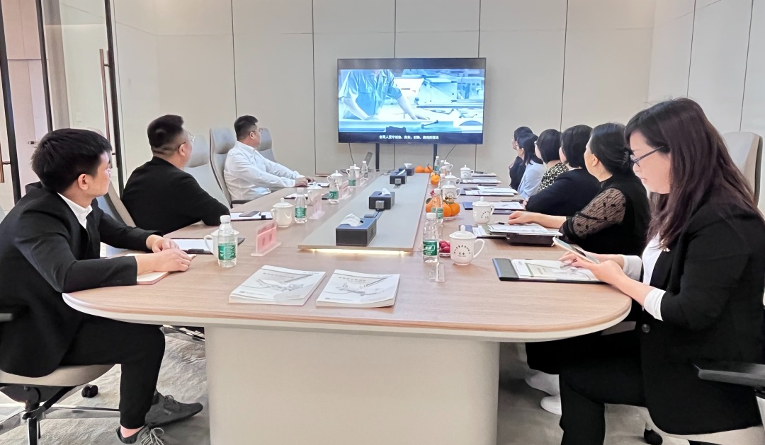 面对面传经送宝 心连心砥砺前行|省护理学会专家一行莅临华体会官方网页版